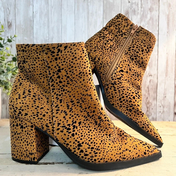 Altar'd State Shoes - Altar’d State Penny Cheetah Leopard Animal Print Ankle Boots 6